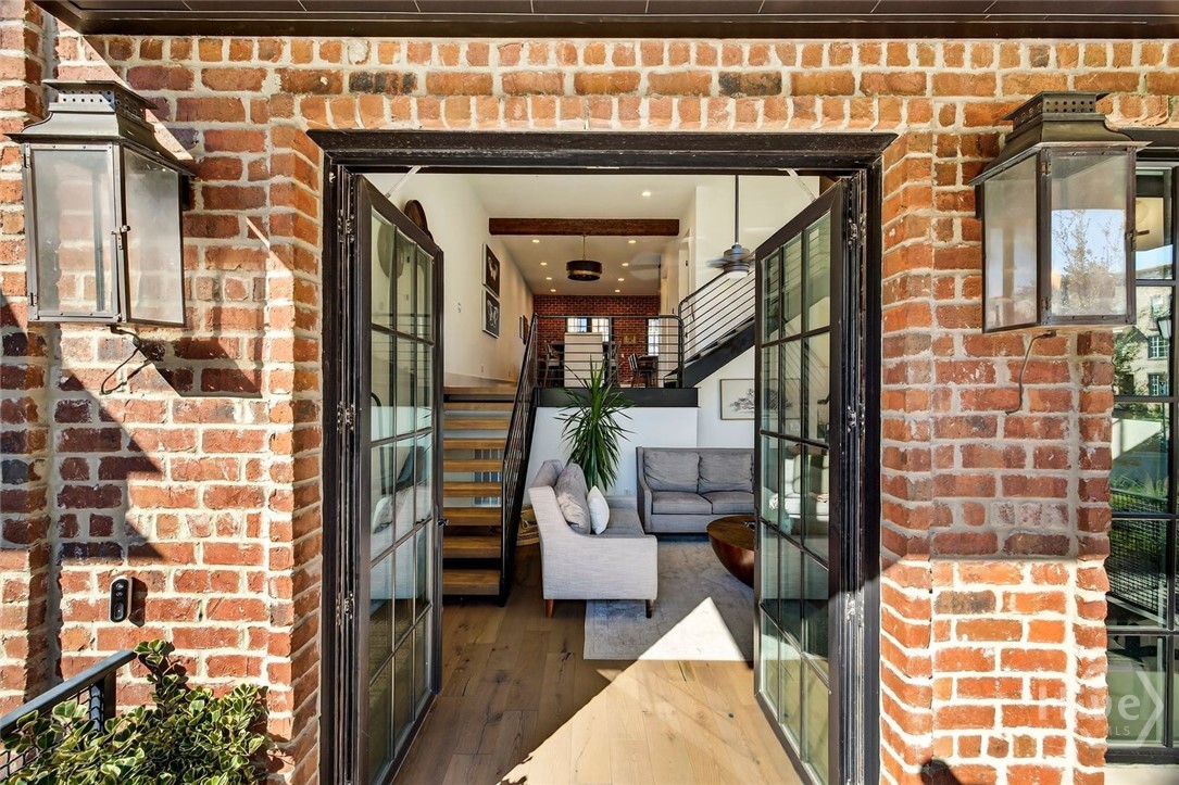 456 Port Street Savannah, GA 31401 - Photo 4 of 58