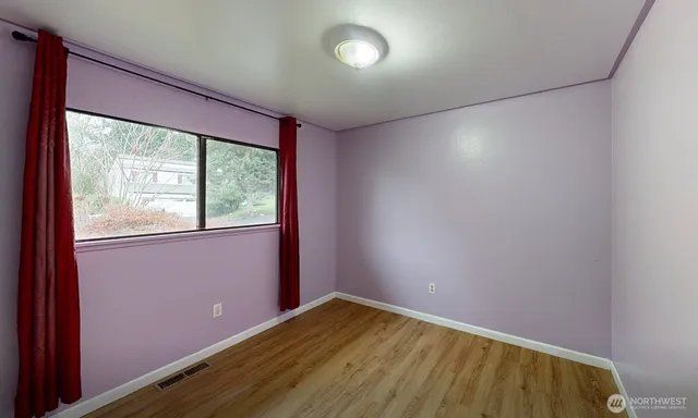 $2,700 | 26235 46th Avenue South, Kent, WA 98032