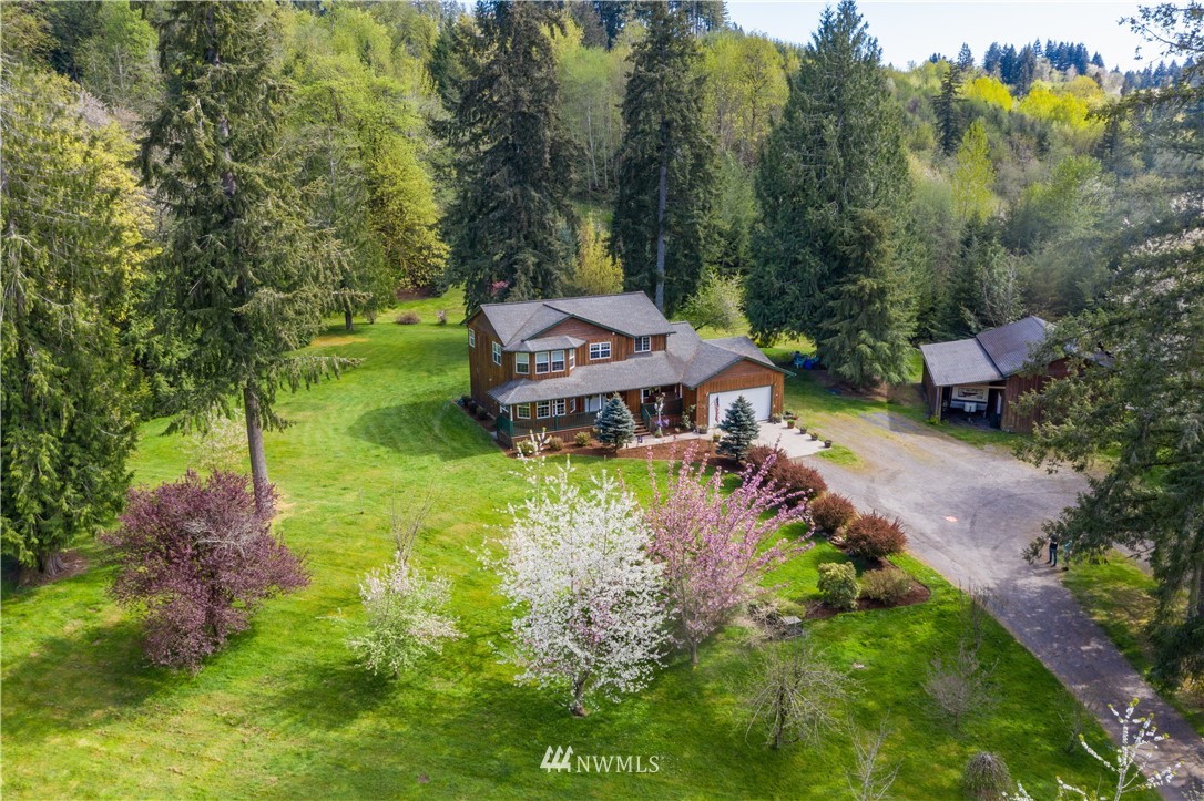 981 Sandy Bend Road Castle Rock, WA 98611 - Photo 1 of 37 Gallery Image 1