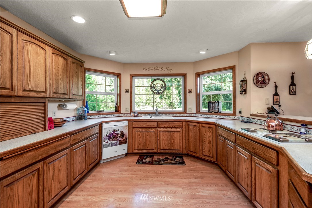 981 Sandy Bend Road Castle Rock, WA 98611 - Photo 16 of 37 Gallery Image 16