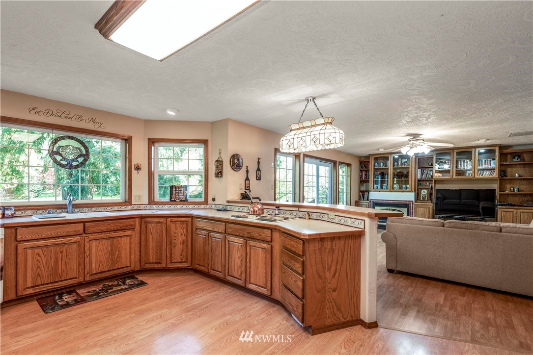 981 Sandy Bend Road Castle Rock, WA 98611 - Photo 18 of 37 Gallery Image 18