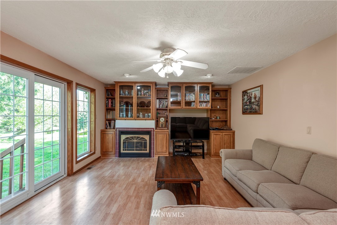 981 Sandy Bend Road Castle Rock, WA 98611 - Photo 20 of 37 Gallery Image 20