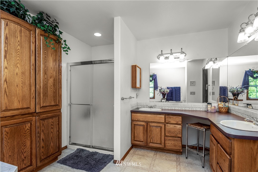 981 Sandy Bend Road Castle Rock, WA 98611 - Photo 26 of 37 Gallery Image 26