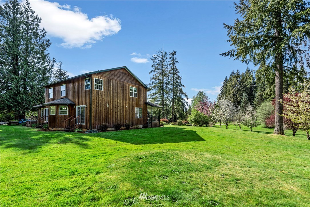 981 Sandy Bend Road Castle Rock, WA 98611 - Photo 5 of 37 Gallery Image 5