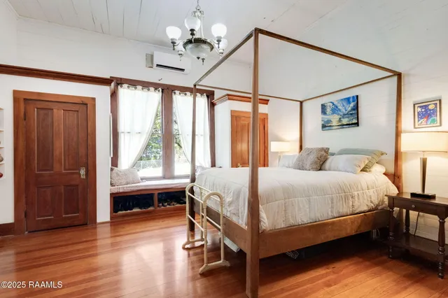 $690,000 | 140 Arlington Drive, Lafayette, LA 70503