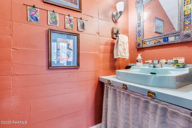 $690,000 | 140 Arlington Drive, Lafayette, LA 70503