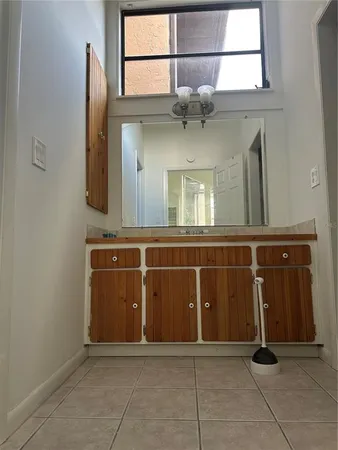 $120,000 | 2415 Northeast 7th Street, Unit 2, Ocala, FL 34470