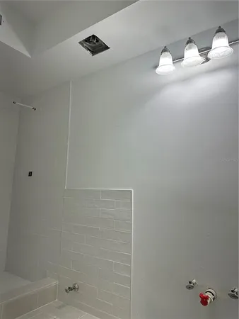 $120,000 | 2415 Northeast 7th Street, Unit 2, Ocala, FL 34470