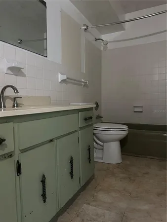 $120,000 | 2415 Northeast 7th Street, Unit 2, Ocala, FL 34470