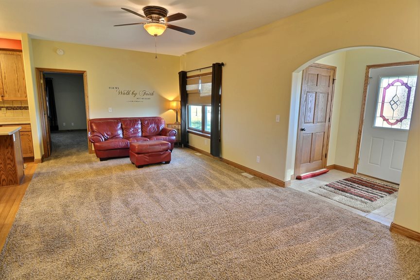 4222 East County Line Road Mulberry, IN 46058 - Photo 5 of 18