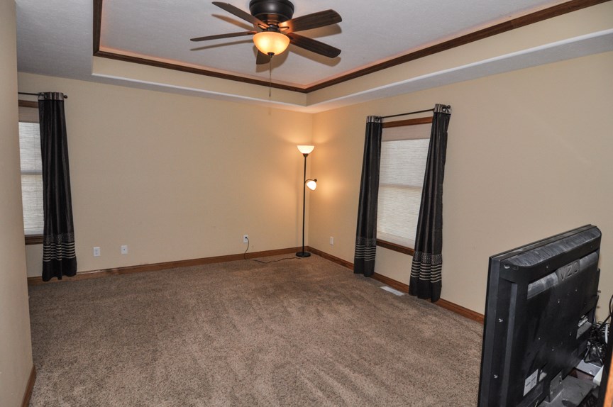 4222 East County Line Road Mulberry, IN 46058 - Photo 10 of 18