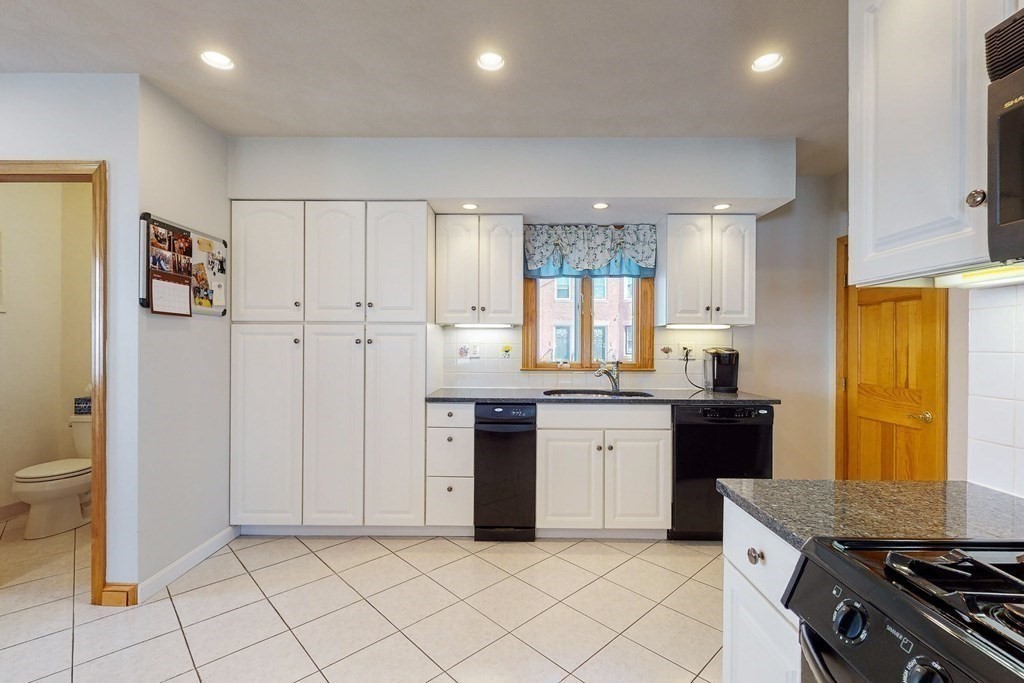 168 Brookfield Road Winthrop, MA 02152 - Photo 15 of 31 Gallery Image 15