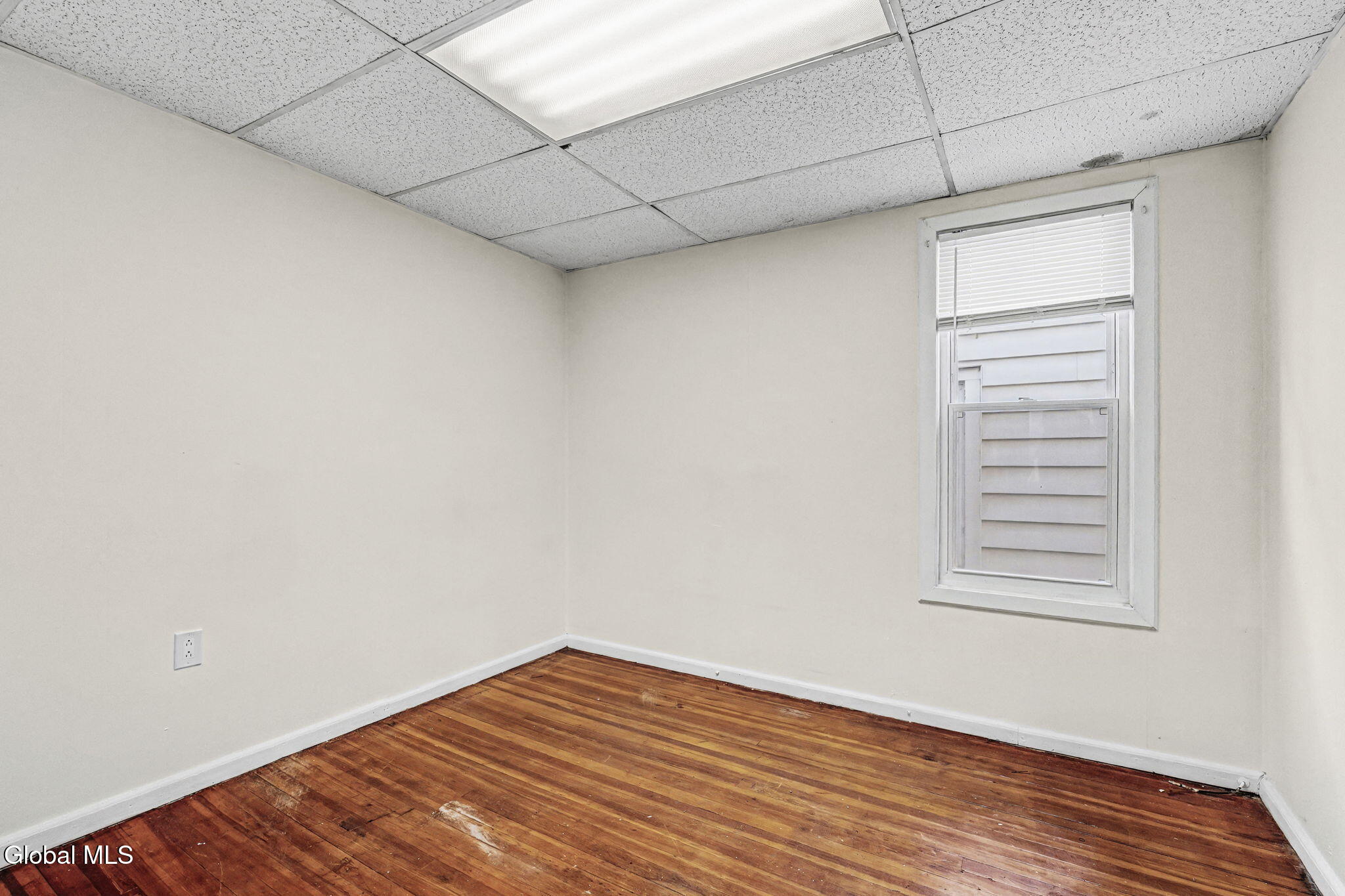 917 Bridge Street Schenectady, NY 12303 - Photo 14 of 29 19-web-or-mls-917-bridge-st