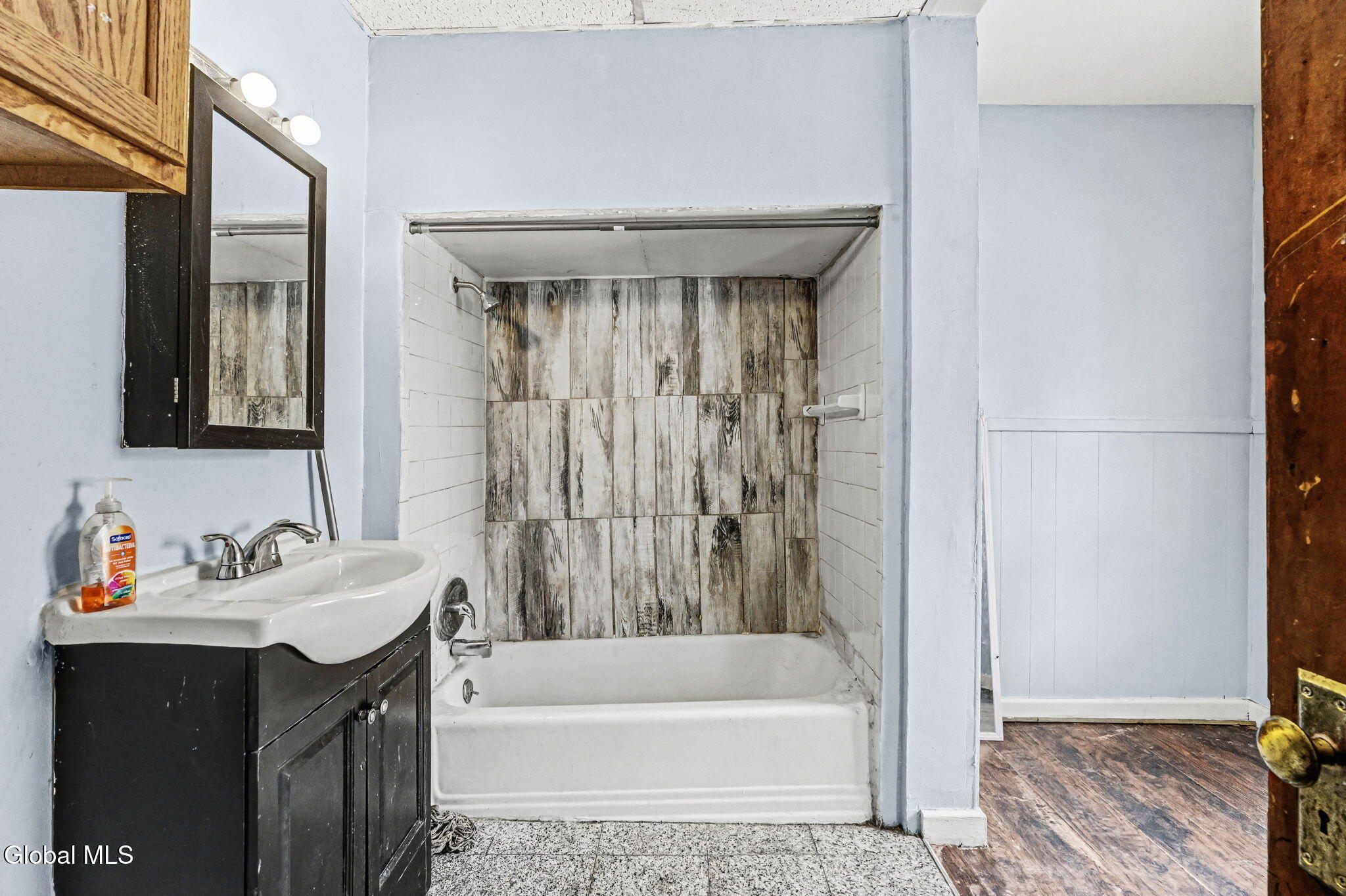 917 Bridge Street Schenectady, NY 12303 - Photo 16 of 29 21-web-or-mls-917-bridge-st