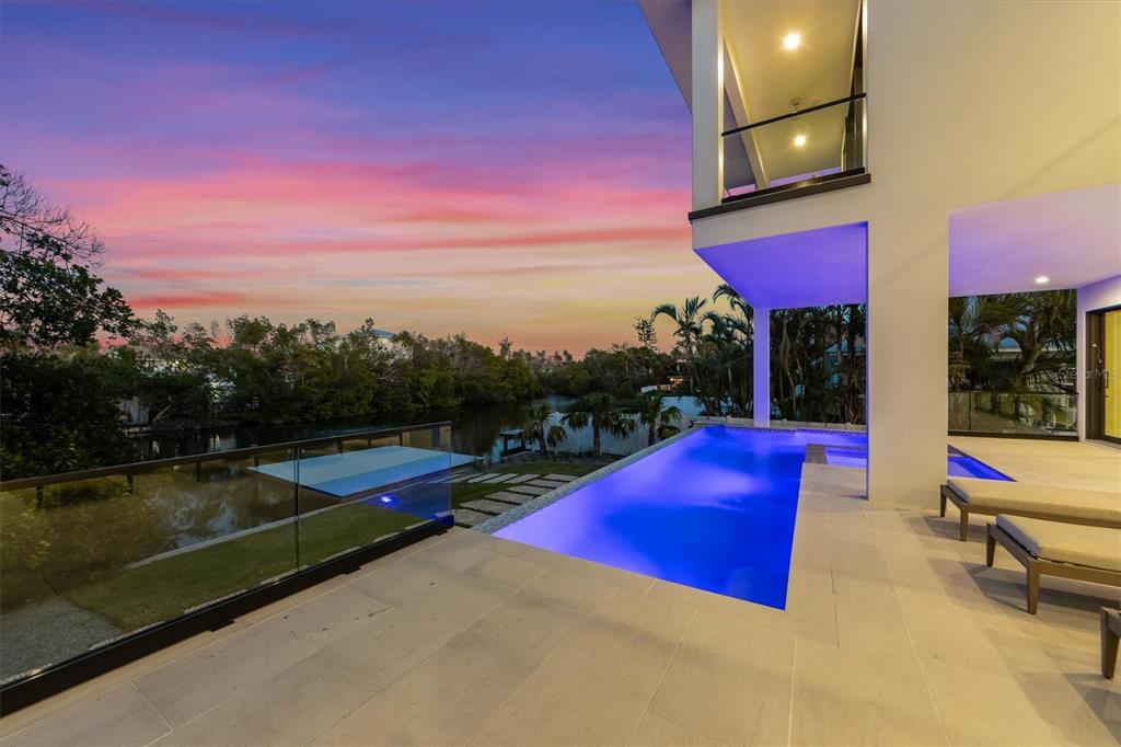 7003 Holmes Boulevard Holmes Beach, FL 34217 - Photo 64 of 70