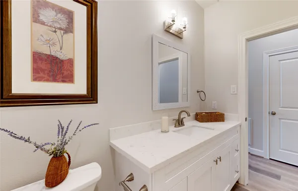 $2,000 | 504 Nursery Road, Unit 2201, The Woodlands, TX 77380