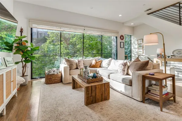 $3,695 | 2211 Moser Avenue, Unit 4, Dallas, TX 75206