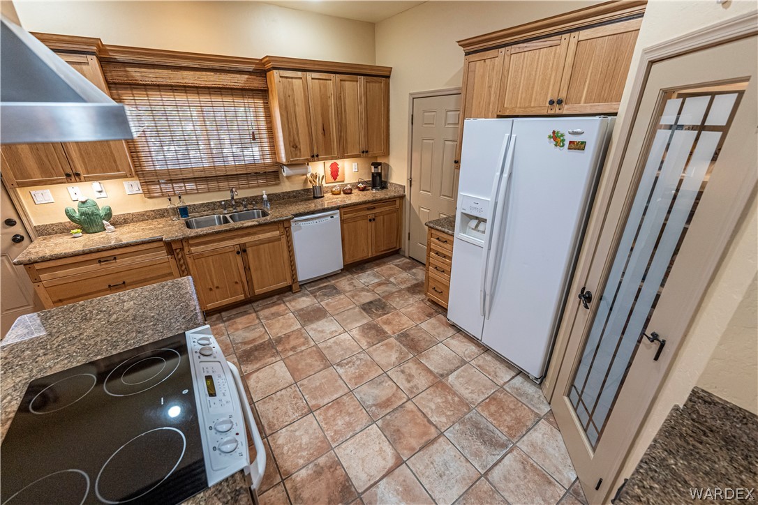 14921 Powerline Road Kingman, AZ 86401 - Photo 14 of 52