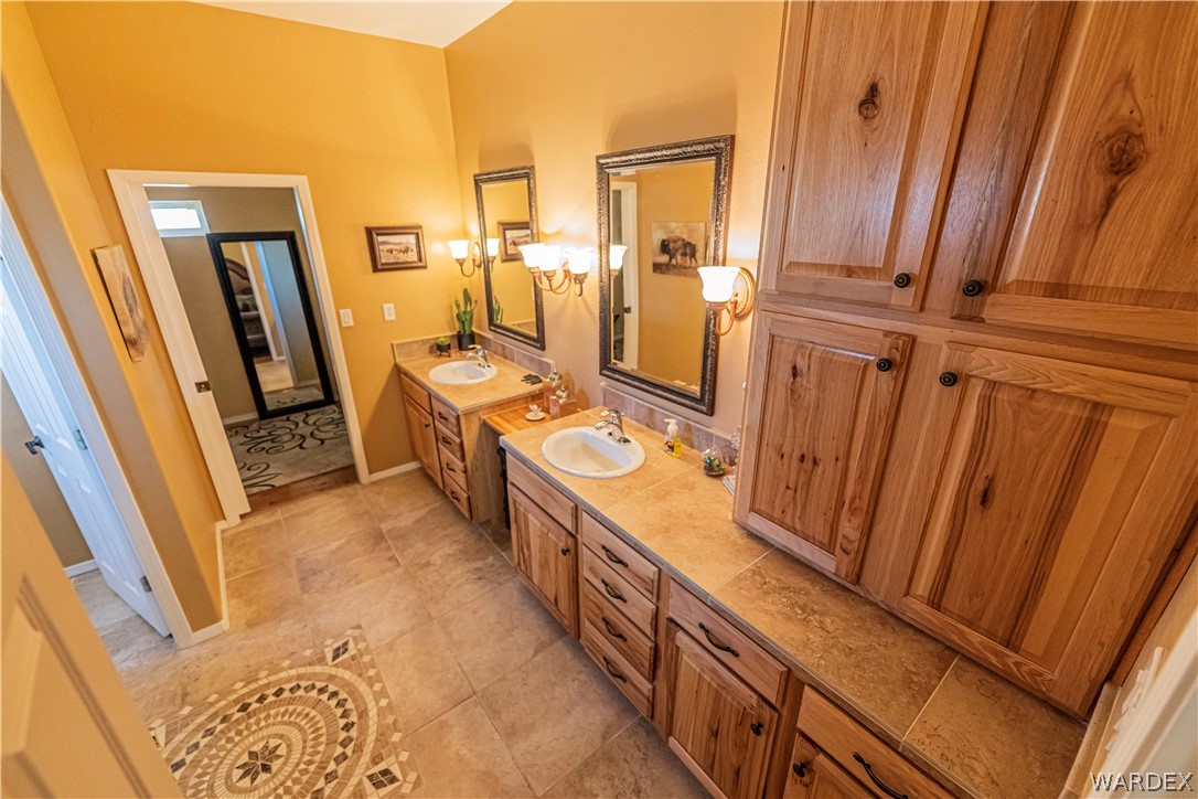 14921 Powerline Road Kingman, AZ 86401 - Photo 25 of 52