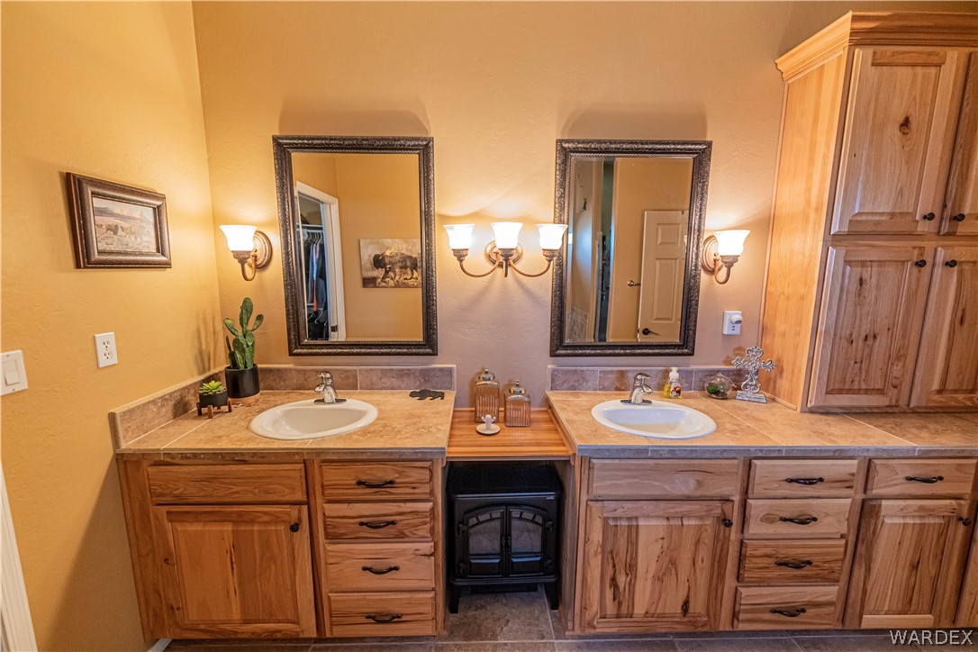 14921 Powerline Road Kingman, AZ 86401 - Photo 26 of 52