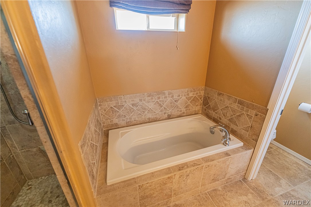 14921 Powerline Road Kingman, AZ 86401 - Photo 29 of 52