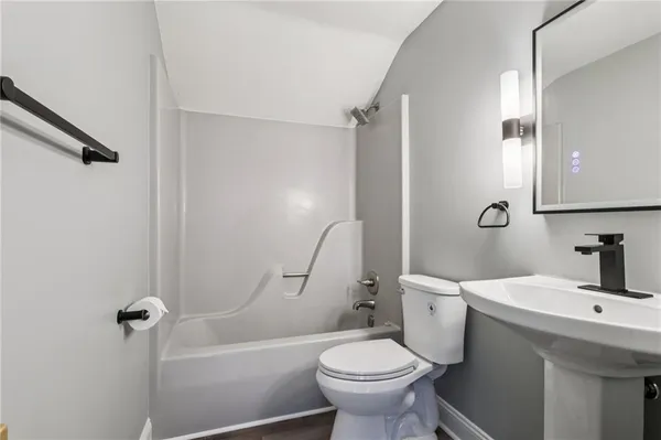 $468,000 | 3422 Highway 130, Harrison City, PA 15636