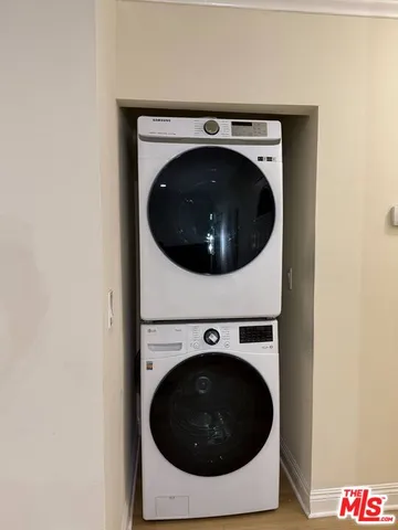 $1,350,000 | 1147 South Kenmore Avenue, Los Angeles, CA 90006