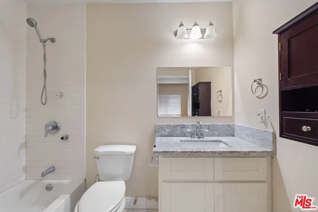 $1,350,000 | 1147 South Kenmore Avenue, Los Angeles, CA 90006