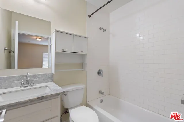 $1,350,000 | 1147 South Kenmore Avenue, Los Angeles, CA 90006