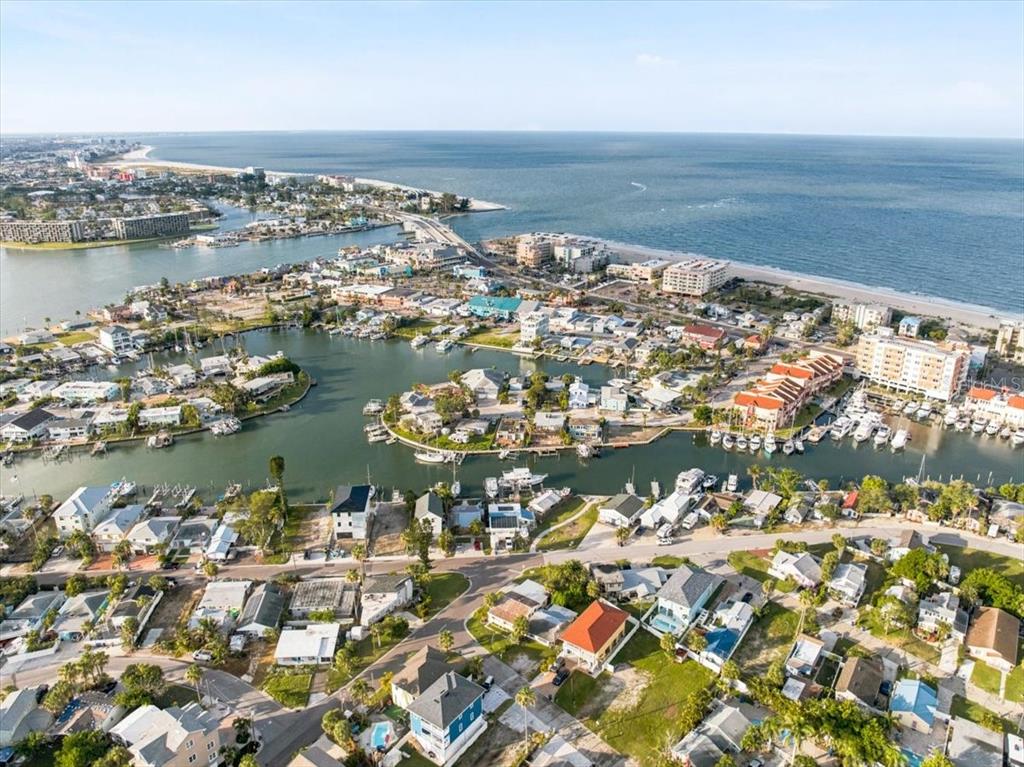 13104 4th Street East Madeira Beach, FL 33708 - Photo 16 of 29