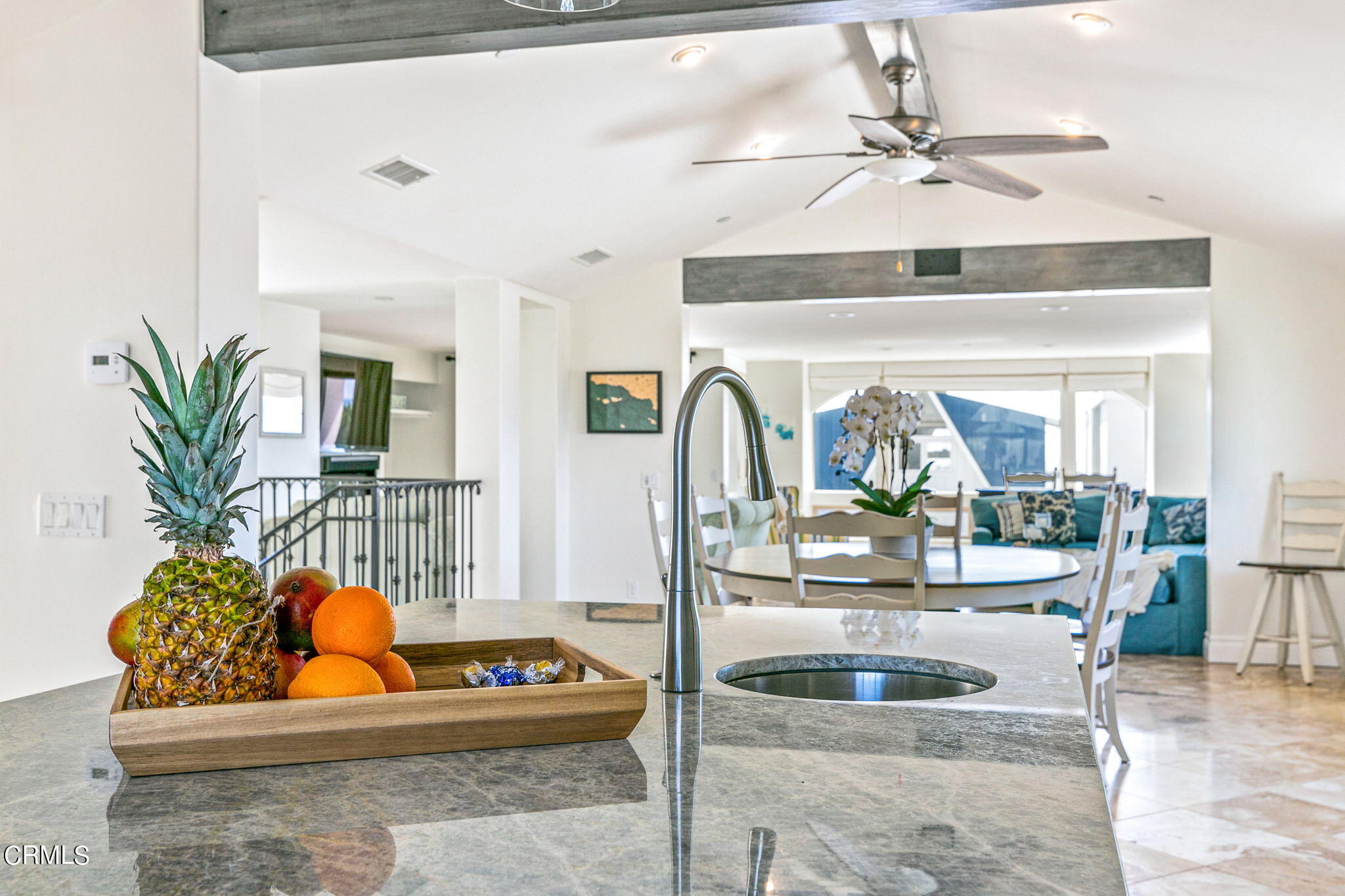 3224 Ocean Drive Oxnard, CA 93035 - Photo 11 of 52 web_UpmarketMedia_3224OceKit-9