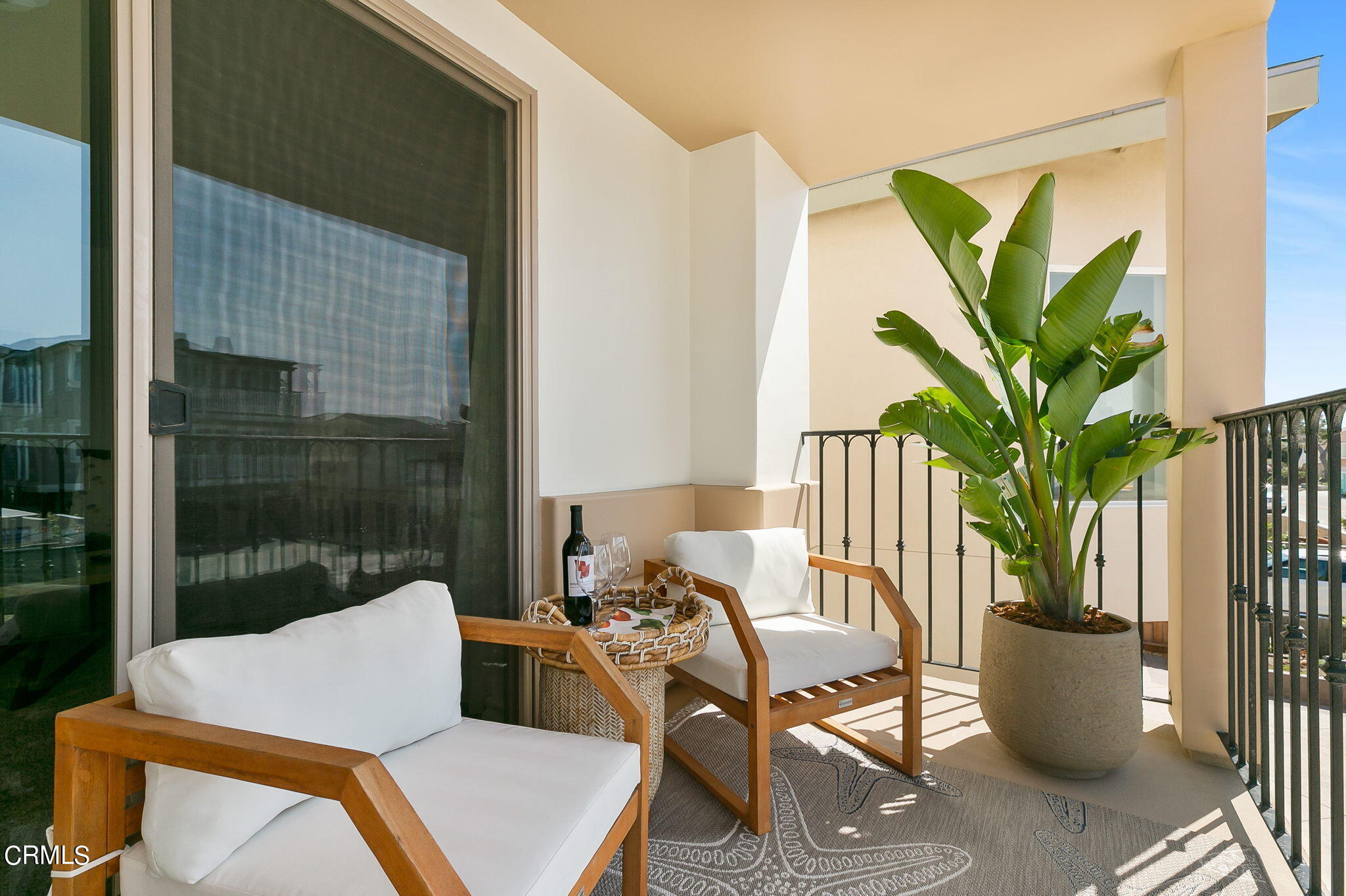 3224 Ocean Drive Oxnard, CA 93035 - Photo 25 of 52 web_UpmarketMedia_3224Ocean-39