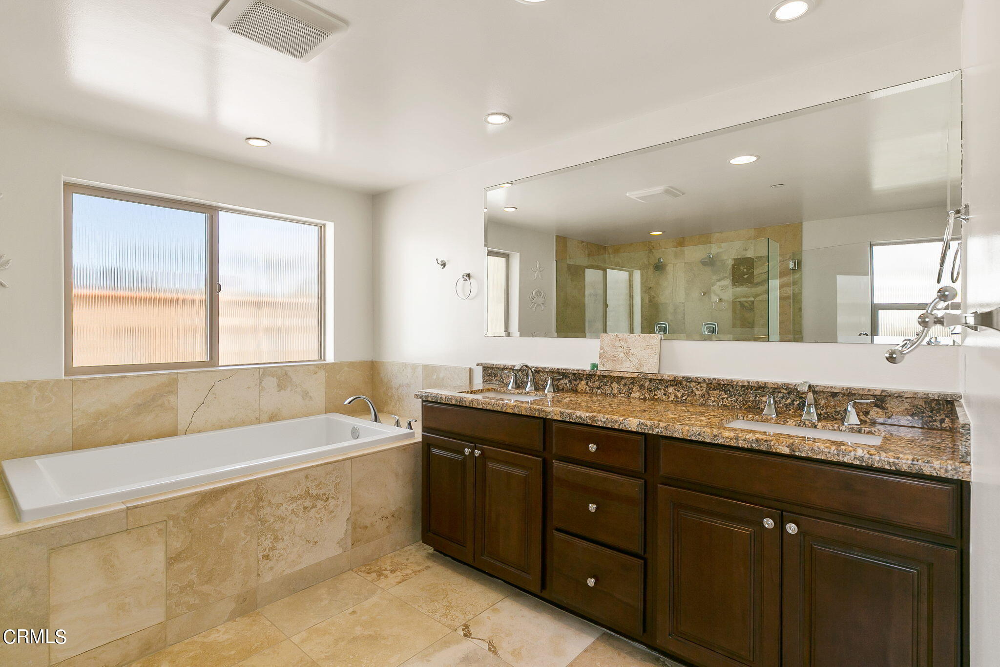 3224 Ocean Drive Oxnard, CA 93035 - Photo 28 of 52 web_UpmarketMedia_3224Ocean-41