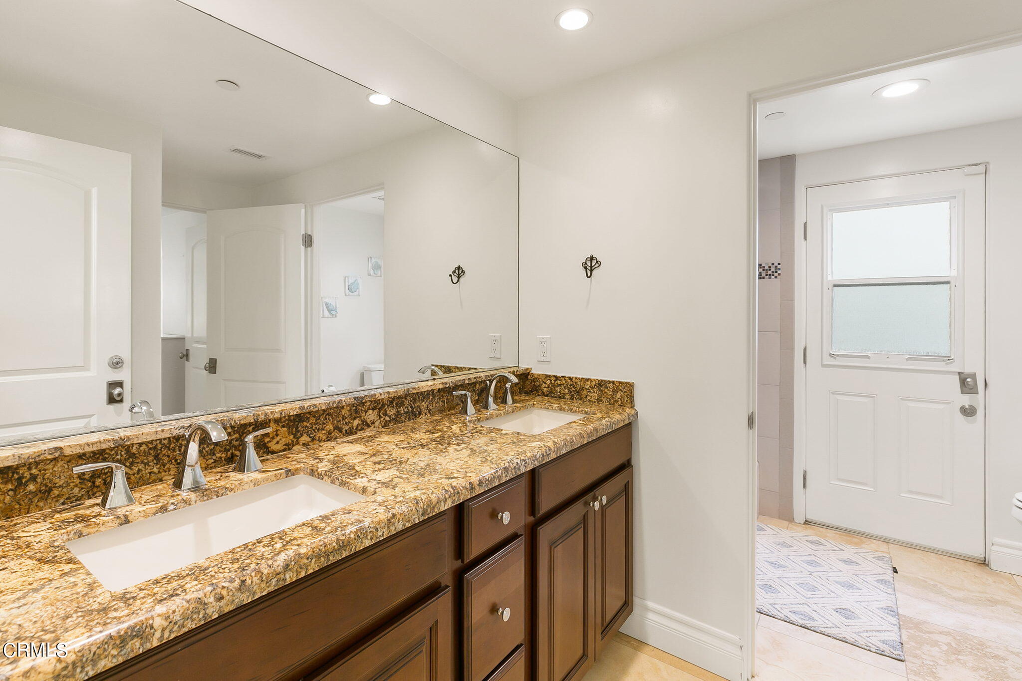 3224 Ocean Drive Oxnard, CA 93035 - Photo 36 of 52 web_UpmarketMedia_3224Ocean-47