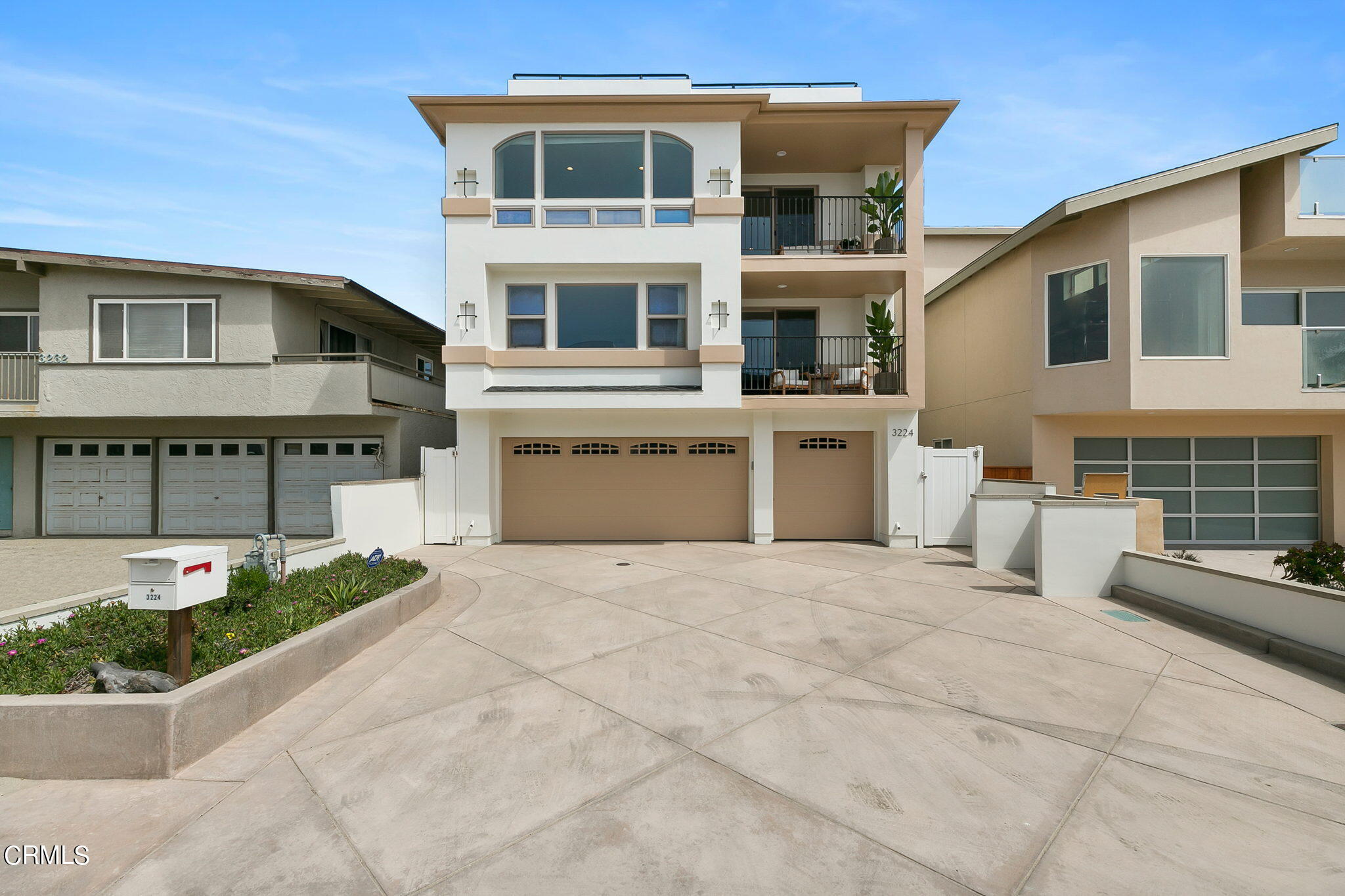 3224 Ocean Drive Oxnard, CA 93035 - Photo 43 of 52 web_UpmarketMedia_3224Ocean-1