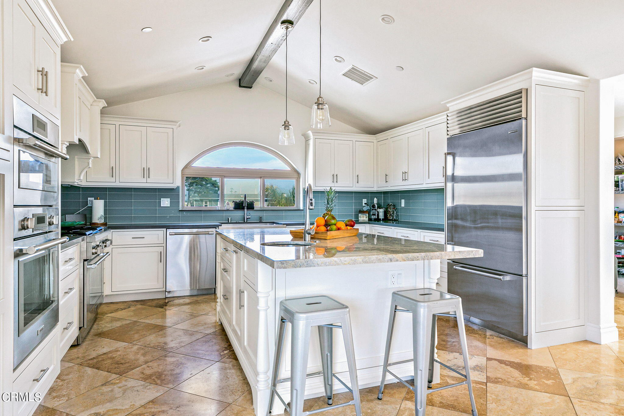 3224 Ocean Drive Oxnard, CA 93035 - Photo 8 of 52 web_UpmarketMedia_3224OceKit-5