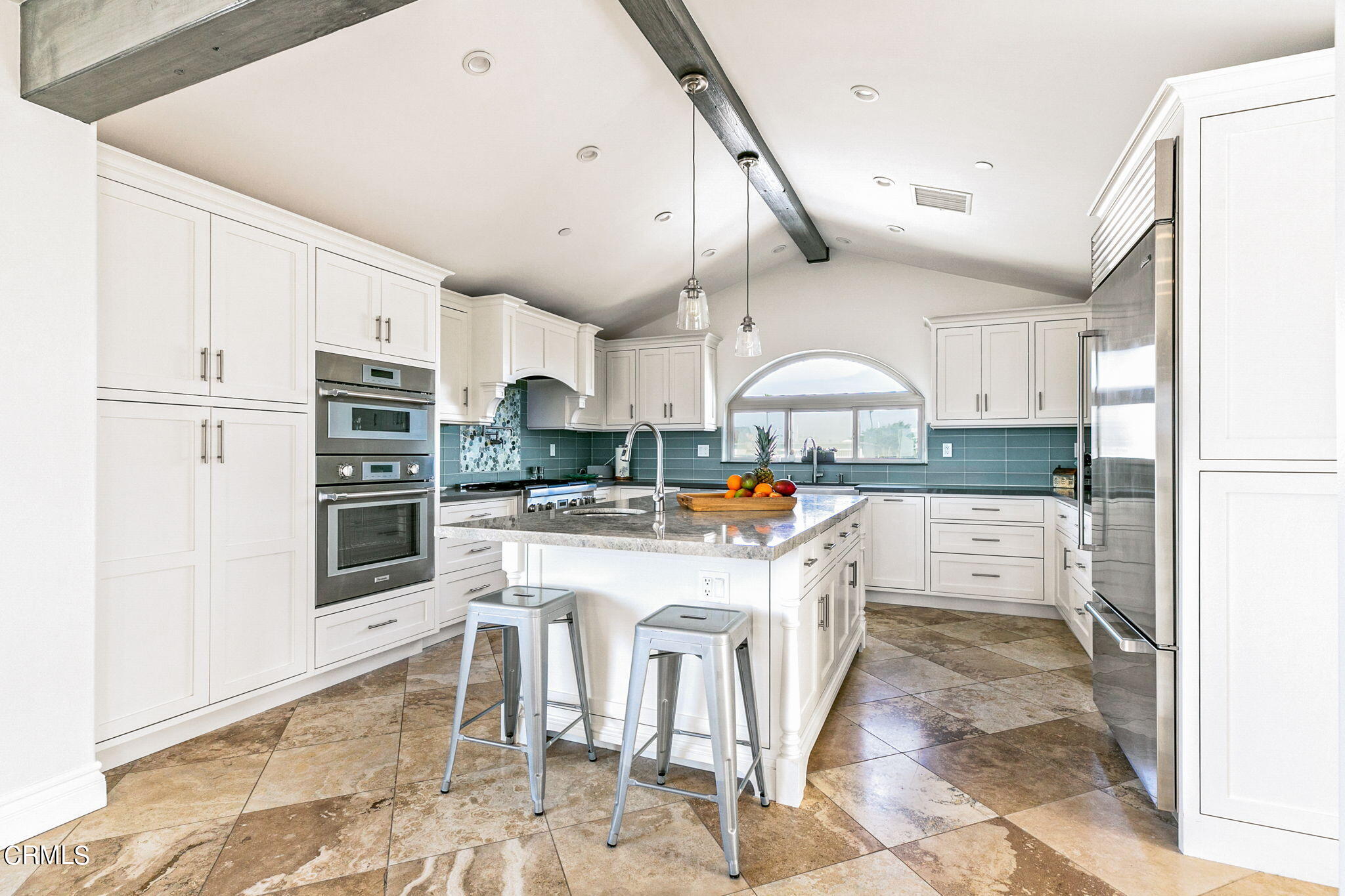 3224 Ocean Drive Oxnard, CA 93035 - Photo 9 of 52 web_UpmarketMedia_3224OceKit-4