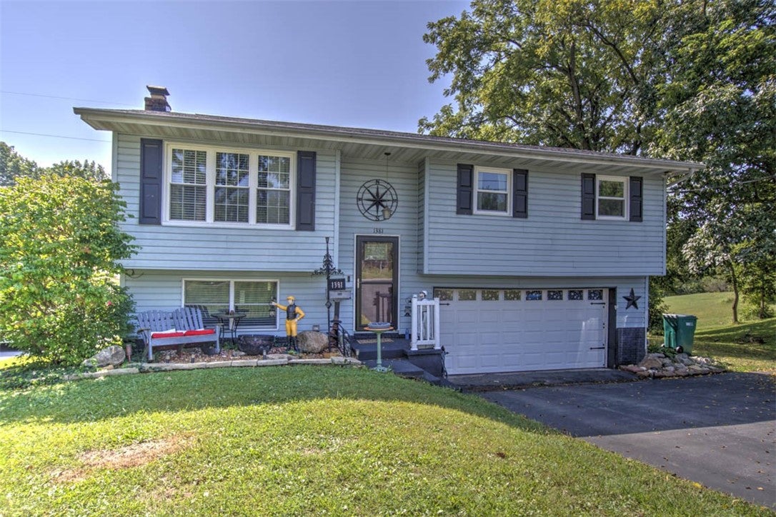 1381 Highland Place Decatur, IL 62526 - Photo 1 of 32 Gallery Image 1
