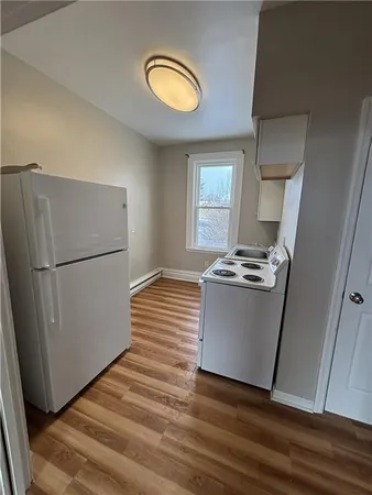 $600 | 605 East 9th Avenue, Unit 1, Tarentum, PA 15084