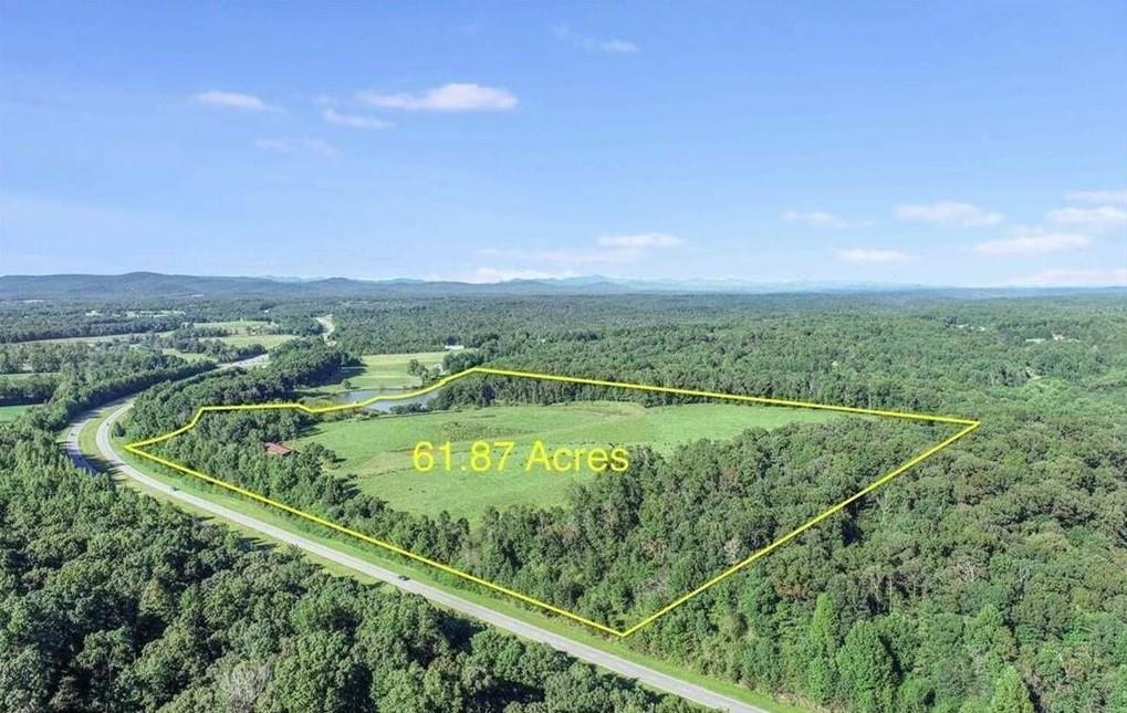 1340 441 Express Way Mount Mount Airy, GA 30563 - Photo 20 of 25 a view of a city