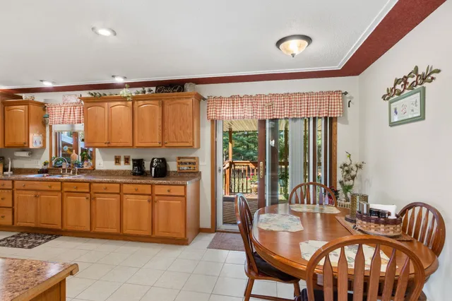 $349,900 | 859 6th Avenue, Hancock, WI 54943