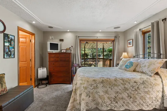 $349,900 | 859 6th Avenue, Hancock, WI 54943