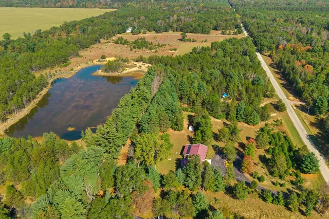 $349,900 | 859 6th Avenue, Hancock, WI 54943