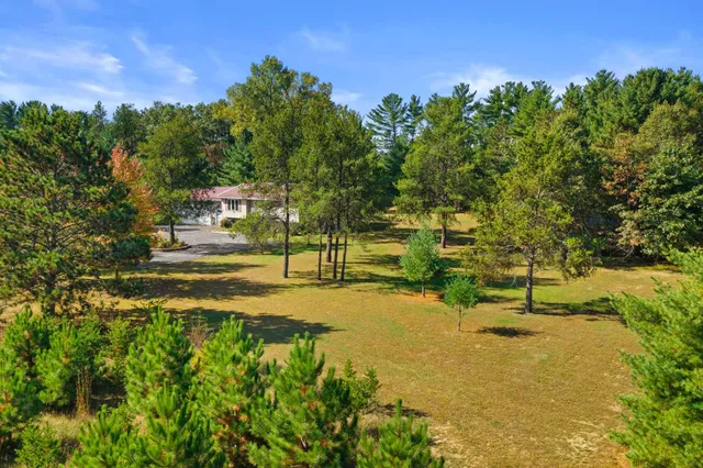 $349,900 | 859 6th Avenue, Hancock, WI 54943