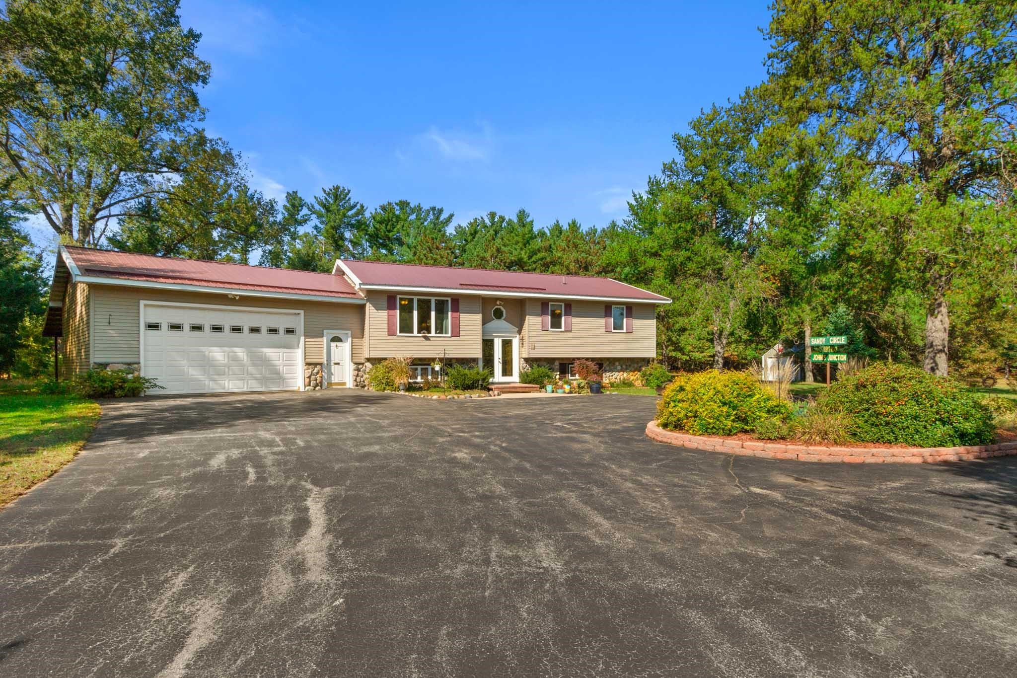 859 6th Avenue Hancock, WI 54943 - Photo 6 of 38