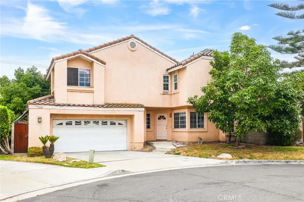 $949,888 | 5108 West Napali Drive, Santa Ana, CA 92704