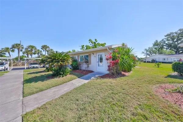 $110,000 | 2202 Clubhouse Drive, Unit 174, Sun City Center, FL 33573