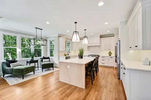 $1,659,900 | 6200 Clarendon Hills Road, Willowbrook, IL 60527