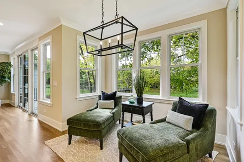 $1,659,900 | 6200 Clarendon Hills Road, Willowbrook, IL 60527