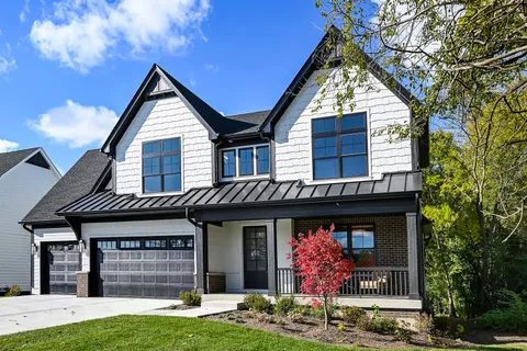 $1,659,900 | 6200 Clarendon Hills Road, Willowbrook, IL 60527